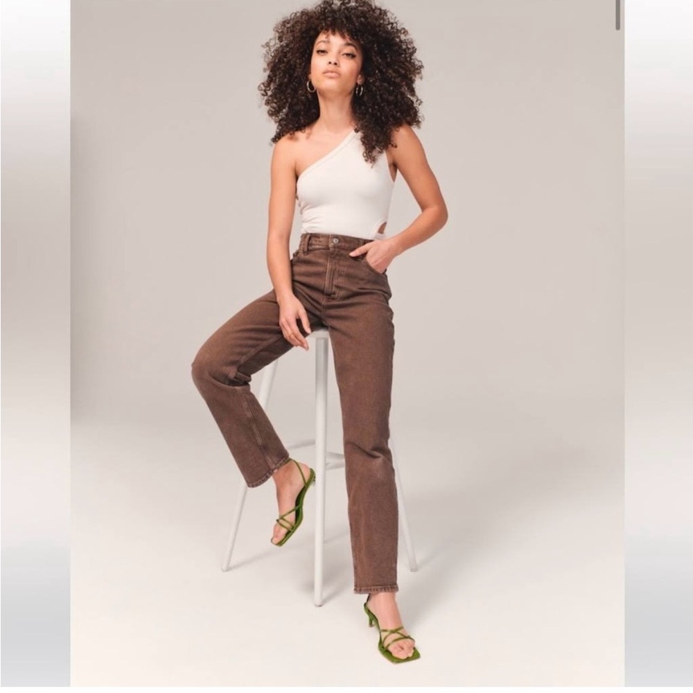 Abercrombie 90s Straight High Rise Jeans | brown | women’s s29 short Curve Love